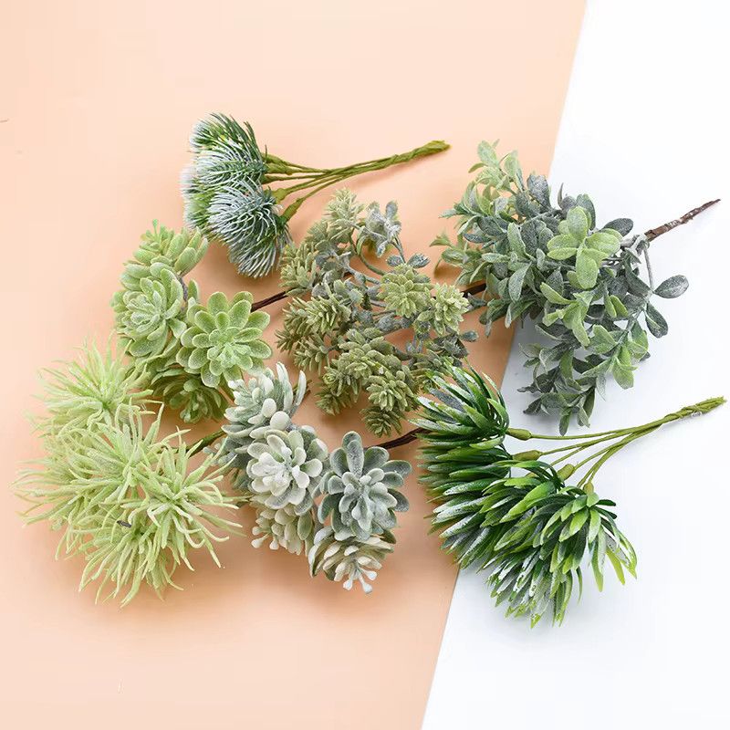 6er Set Künstliche Seidenblumen und Kranz aus Kunststoff für Tischdekoration und Weihnachtsdekoration - Bild 1