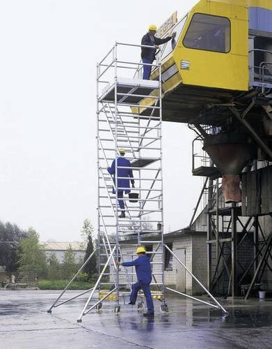 Günzburger Alu-Rollgerüst mit Schrägaufstiegen in Silber, Plattform-Höhe: 4,35 m, maximale Arbeitshöhe: 6,4 m - Bild 1