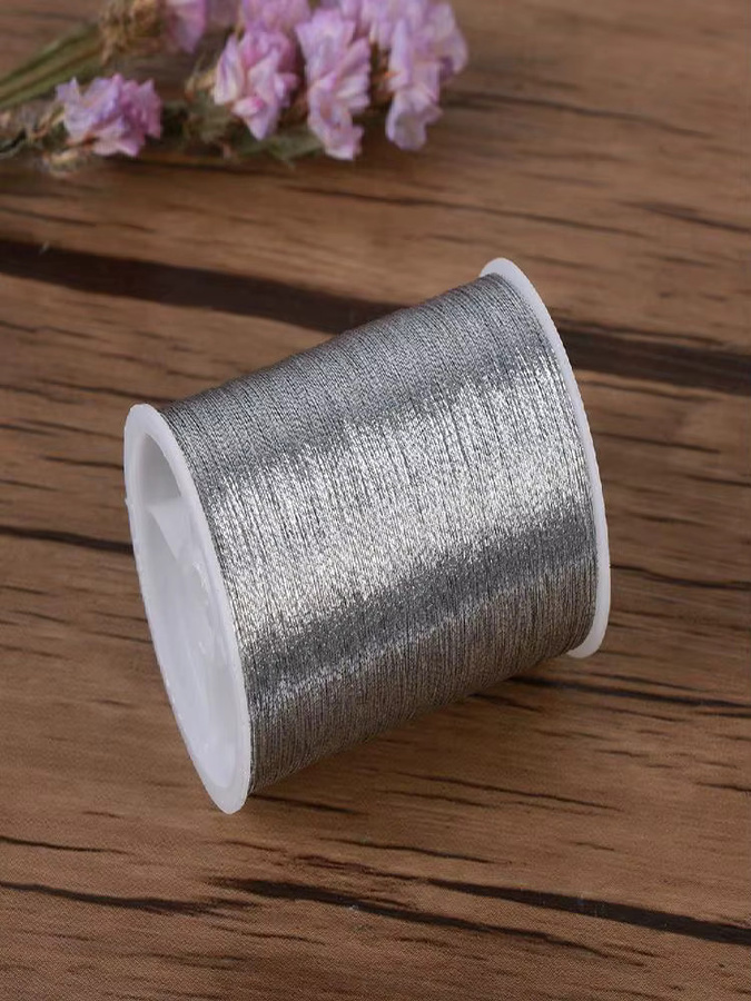 Goldener Metalldraht für DIY Handwerk und Stickereien auf einer 100 Meter Spule - Bild 3