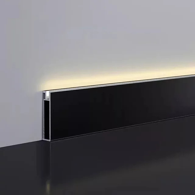 Ultraschlankes LED-Aluminiumprofil für Sockelleisten und Wanddekoration in Schwarz - Bild 1