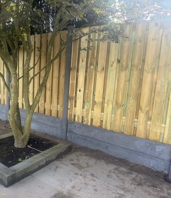 Sichtschutzzaun aus Holz und Beton in Anthrazit, B/H: 230 x 190 cm, 21 Dielen - Bild 1