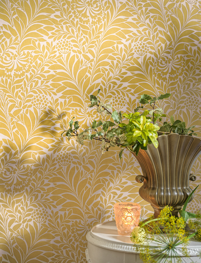 Cole & Son Tapete Honeysuckle Daffodil in Gelb mit floralem Botanical-Design aus Vlies - Bild 1