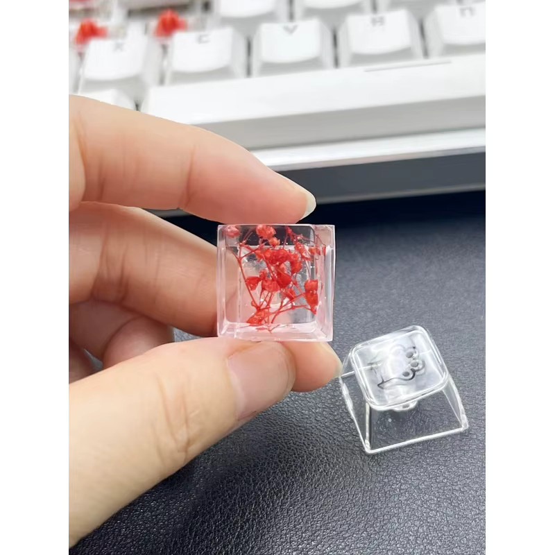 Transparente Epoxy Keycap mit getrockneten Blumen für mechanische Tastaturen, Rot/Transparent - Bild 2