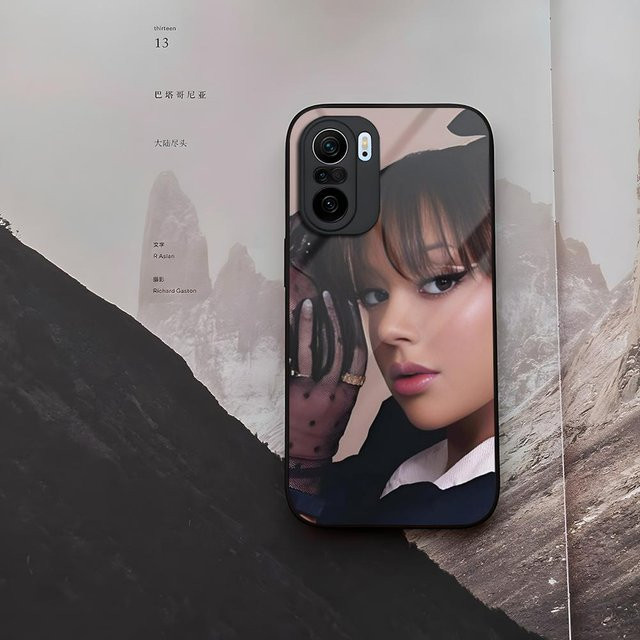 Ayliva She Knows Handyhülle aus gehärtetem Glas für Xiaomi und POCO Modelle in Multicolour - Bild 1