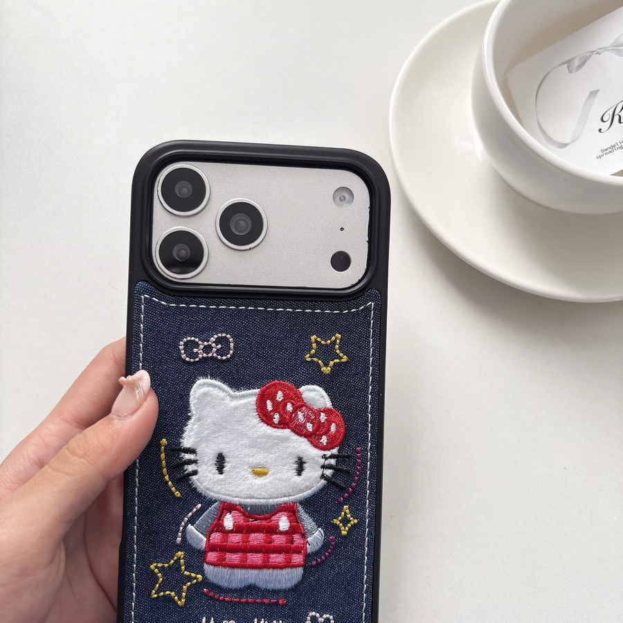 Sanrio Hello Kitty Handyhülle mit Denim-Leder-Muster und Herzchen-Sternen-Design in Blau für iPhone 17, 17 Pro, 15 und 14 Pro Max, stoßfest - Bild 4