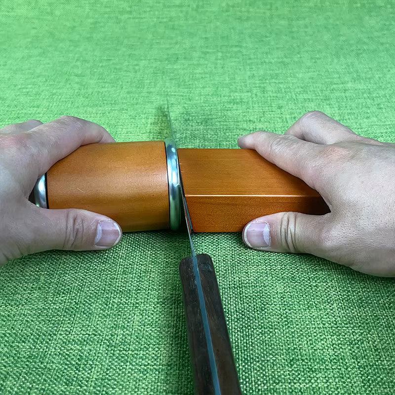 RSCHEF Magnetisches Rollmesserschärfer-Set mit 15/20 Grad Winkel in Schwarz und Braun mit Holzoptik - Bild 1