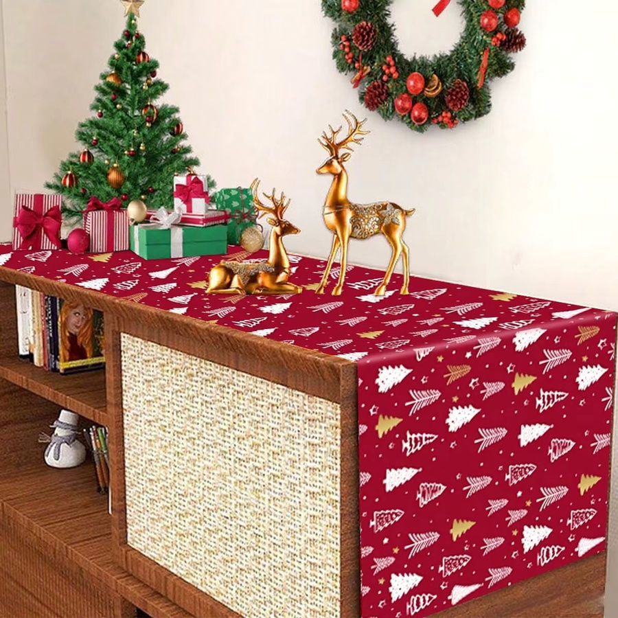JIT Tischläufer Weihnachtsbaum aus rotem Polyester für deine festliche Winterdekoration - Bild 2