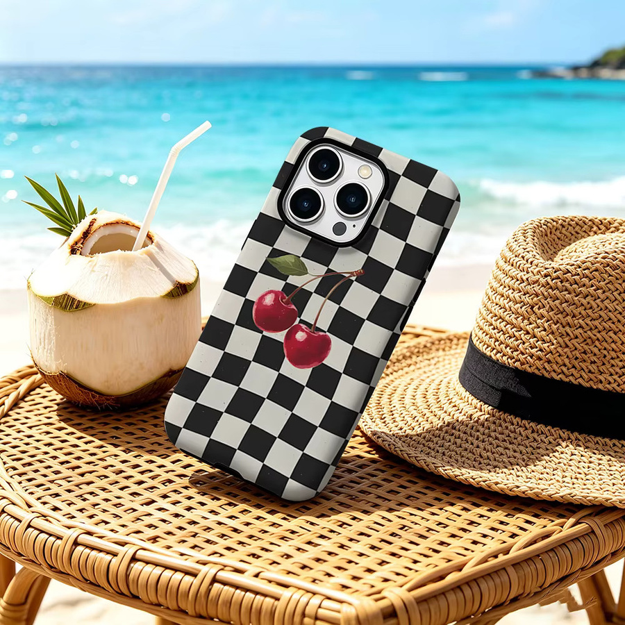 CaseChic Schutzhülle mit MagSafe Kompatibilität und mattem Bumper im Cherry Checker Design für iPhone 17 16 15 14 13 Pro Max Plus, Stoßfest, Hartes PC, Mehrfarbig - Bild 3