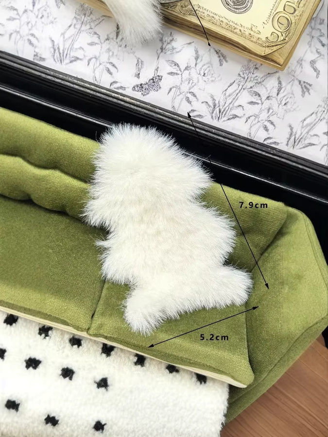 MYPANDA Puppenhaus Zubehör Plüsch Teppich in Weiß im Maßstab 1/12 für Schlafzimmer und Wohnzimmer - Bild 5