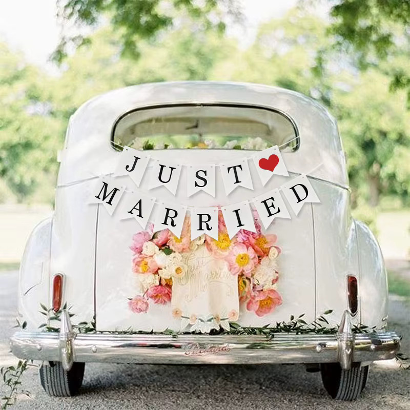 ZQNYCY Vintage Just Married Bunting Banner in Weiß für Hochzeit und Brautparty als rustikale Partydekoration - Bild 2