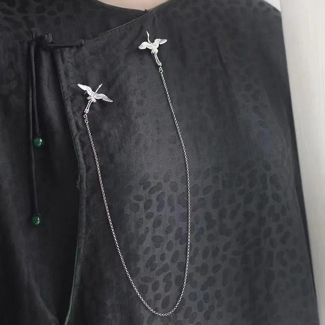 YIRAN Brosche Rotkronenkranich, Damen, grau - Bild 1