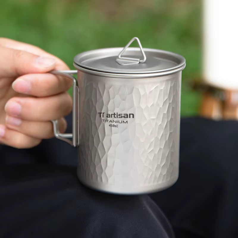 Tiartisan Kaffeetasse mit Deckel und gehämmerter Textur, faltbarer Wasserbecher für Outdoor-Camping, Silber, 450 ml - Bild 3