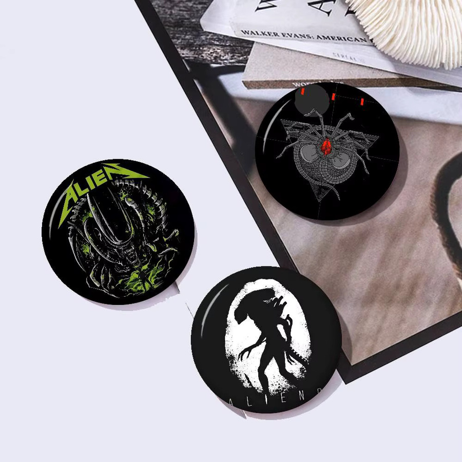 Brosche Film Alien Anime, Bunt, Cartoon-Anstecknadel - Bild 3