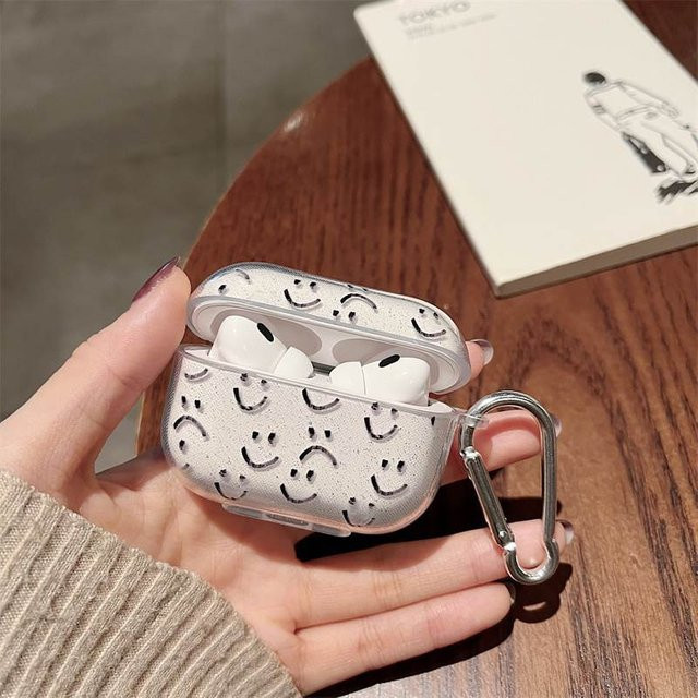 Glitzernde Cartoon Kopfhörerhülle für AirPods 1 2 3 und AirPods Pro/Pro 2 inklusive Schlüsselanhänger von KAFNHCKA - Bild 1