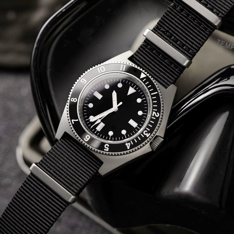 Watchdives Armbanduhr, Edelstahl, Quarz, Saphirglas, Schwarz, Herren - Bild 2