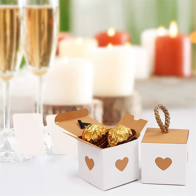 Mini Herz Geschenkboxen aus Kraftpapier in Weiß und Braun mit Schnurgriffen für Hochzeit und Party - Bild 2