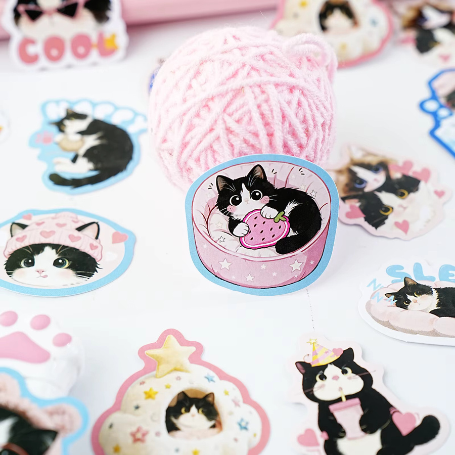 Etori Life Sweet Puff Sticker Set mit niedlichen Cartoon-Katzen in Schwarz, Weiß und Rosa zur Dekoration von Laptop, Handy und Koffer - Bild 4