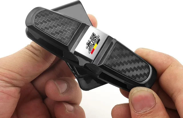 Mugen Brillenhalter Clip, Schwarz - Bild 1