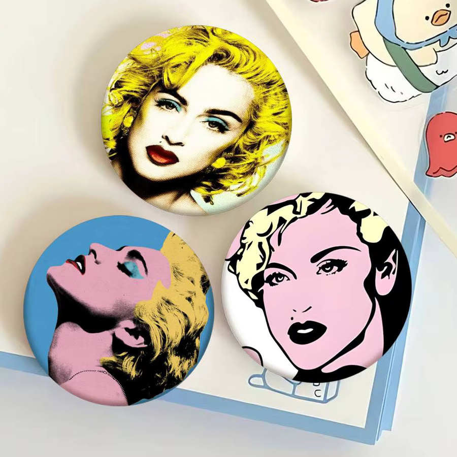 Brosche M-Madonna, Emaille-Pin, Cartoon-Stil - Bild 4