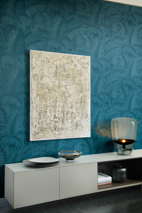 Arte International Tapete Sabal Blau mit floralem Naturdesign aus Vinyl - Bild 1