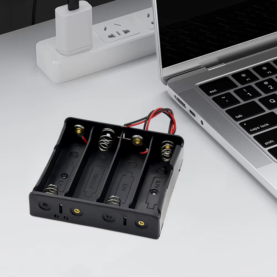 VAKIND 18650 Batterie-Aufbewahrungsbox in Schwarz mit Kabel für 3,7 V Batterien als DIY Kunststoff-Halter mit 1 bis 4 Steckplätzen - Bild 2