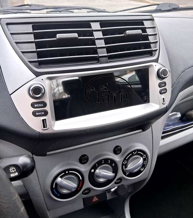 Android 15 Multimedia Autoradio mit CarPlay und WLAN für Suzuki Alto und Nissan Pixo (2009 - 2016) - Bild 3