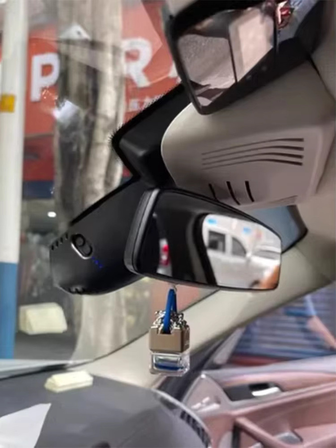 ZhuCamX Dashcam 4K UHD für BMW X4 G02 F98 X6 G06 M F96 2018 bis 2025 in Schwarz mit Nachtsicht und Plug-and-Play Anschluss - Bild 6