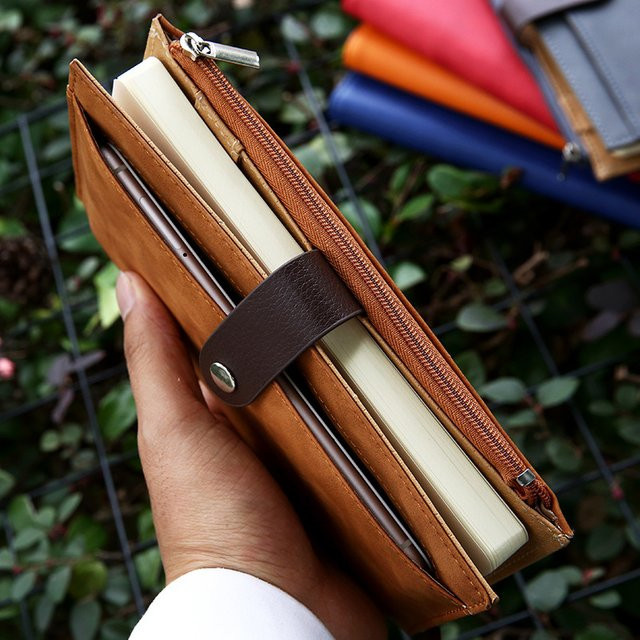 TWBEB Taschennotizbuch A6 mit Stift, gelbes Mini-Reisetagebuch aus Kunstleder mit Hardcover und linierten Seiten - Bild 1