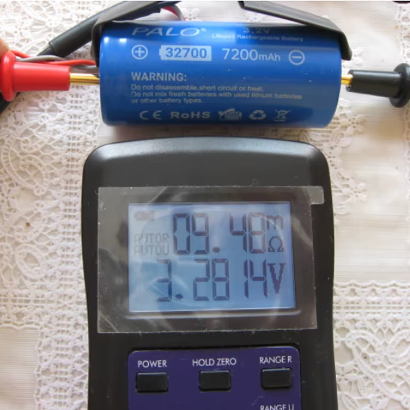 PALO 32700 LiFePO4 Akku mit 7200 mAh, 3,2 V, 35 A Dauerentladung und 55 A Hochleistung, inklusive DIY-Nickelbleche, Blau - Bild 3