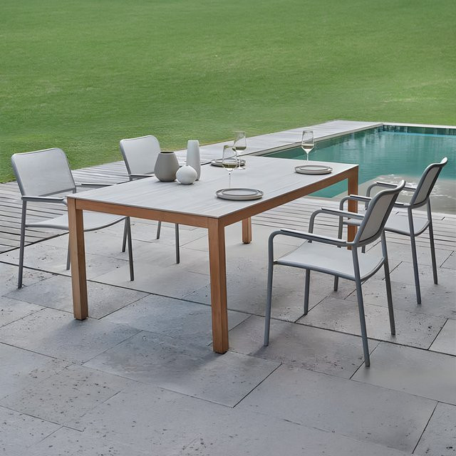 Stern Gartenmöbel-Set 5-teilig mit Teak Tisch Dekton 200 cm und 4 Joris Stühlen in Warmgrau Ash Light - Bild 1