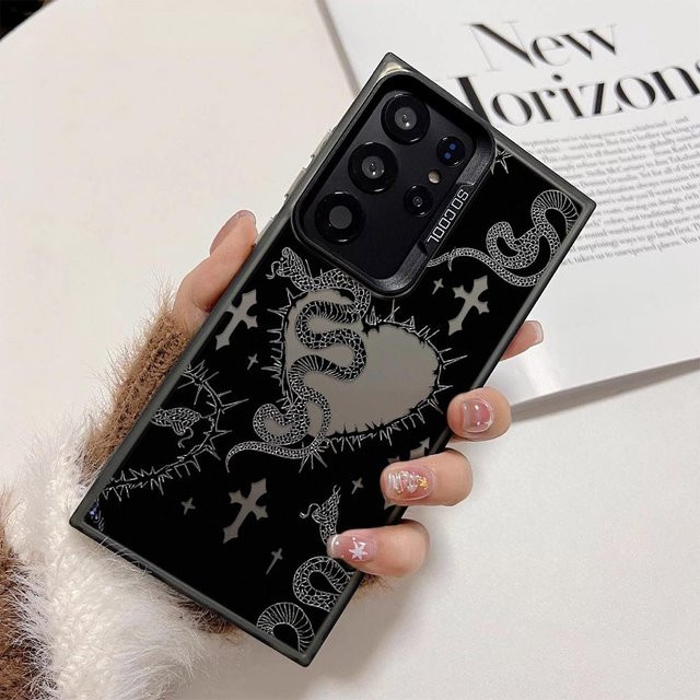 Gotische Handyhülle mit Schlangen- und Herz-Design für Samsung Galaxy S20 bis S25 Ultra in Schwarz - Bild 1