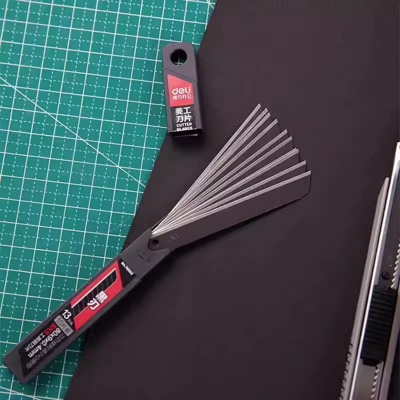 Deli SK5 Metall-Universalmesser-Klingen aus Carbonstahl in Silber für Kunst, Handwerk und Büro, 9mm und 18mm Austauschbar - Bild 4