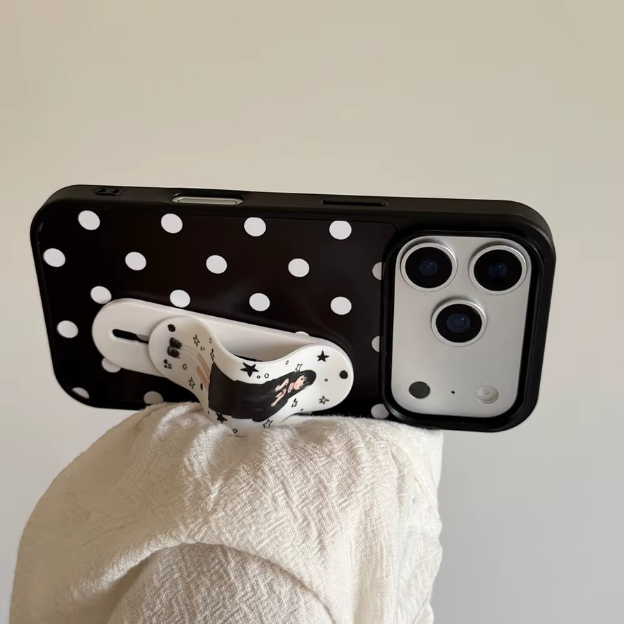 KASONPAI Stoßfeste Handyhülle mit Retro-Polka-Dot-Anime-Mädchen Design für iPhone 14, 15, 16, 17 Pro Max und Air 13 in Schwarz - Bild 6