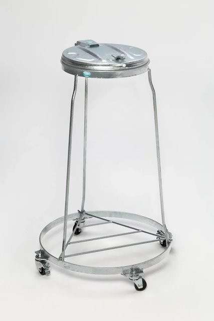 PROREGAL Stapelbarer Abfallsammler aus feuerverzinktem Stahl mit Metalldeckel und Rollen, Silber, 120 Liter, H x B x T: 98 x 64 x 64 cm - Bild 1