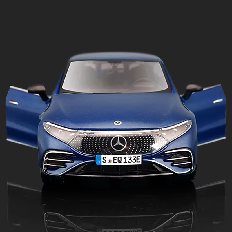 Maisto Mercedes-Benz EQS Modellauto in Blau im Maßstab 1:27 aus Metall - Bild 2