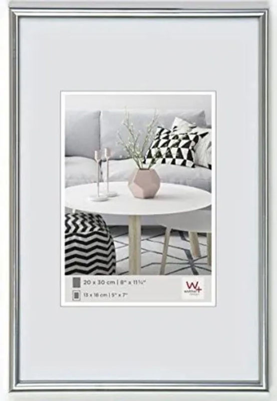 Walther Design Bilderrahmen Silber mit Passepartout aus Kunststoff für Wandmontage oder Tischaufstellung, B: 20 cm, H: 28 cm - Bild 1