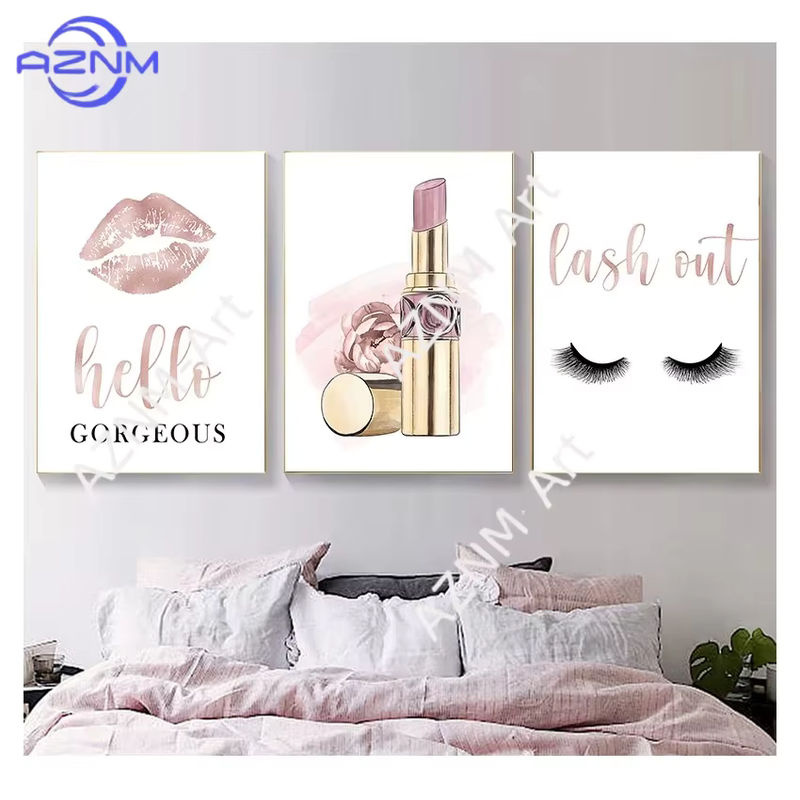 AZNM Wandkunst Set Hello Gorgeous in Roségold und Weiß, Leinwandgemälde mit Lippenstift und Wimpern Motiv für glamouröse Dekoration - Bild 4