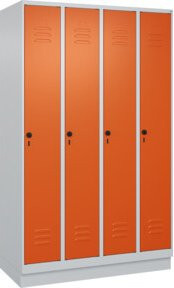 C+P Spind Classic PLUS Garderobenschrank mit 4 Abteilen, Sockel, Lichtgrau, H x B x T: 195 x 120 x 50 cm - Bild 1