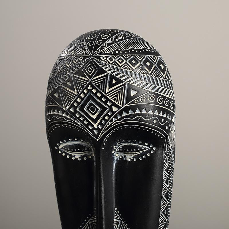 Handgefertigte Kunstmaske im afrikanischen Retro-Stil von Yiran Furniture als dekorative Harzskulptur für die Tischdekoration - Bild 3