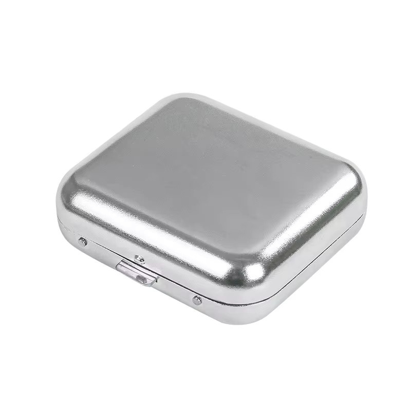 Cattabby Mini Tragbarer Aschenbecher aus Metall in Silber mit Klappdeckel für Outdoor und unterwegs - Bild 3
