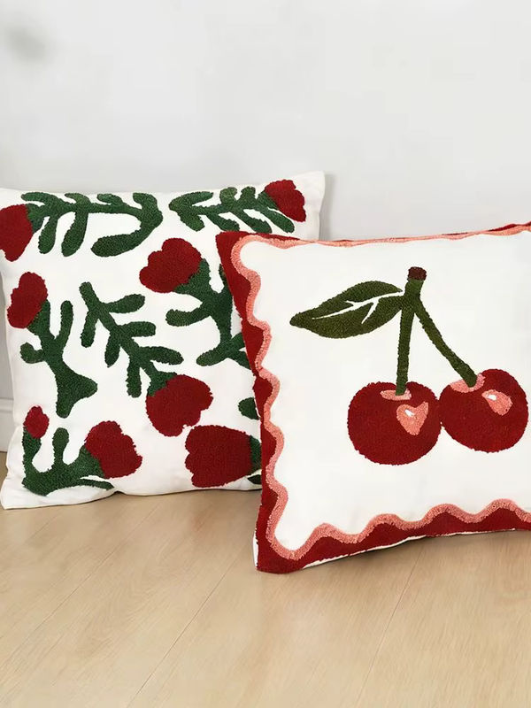 BUYNOW Bestickter Kissenbezug mit Kirschrosen-Motiv in Rot und Weiß, B/B: 45 x 45 cm - Bild 6