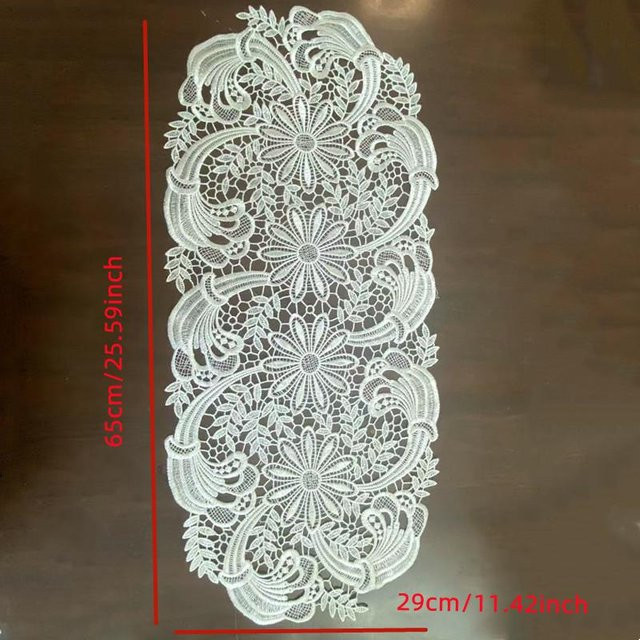 Weißer Tischläufer aus Spitze mit floraler Bestickung, B/H: 65 x 29 cm - Bild 1