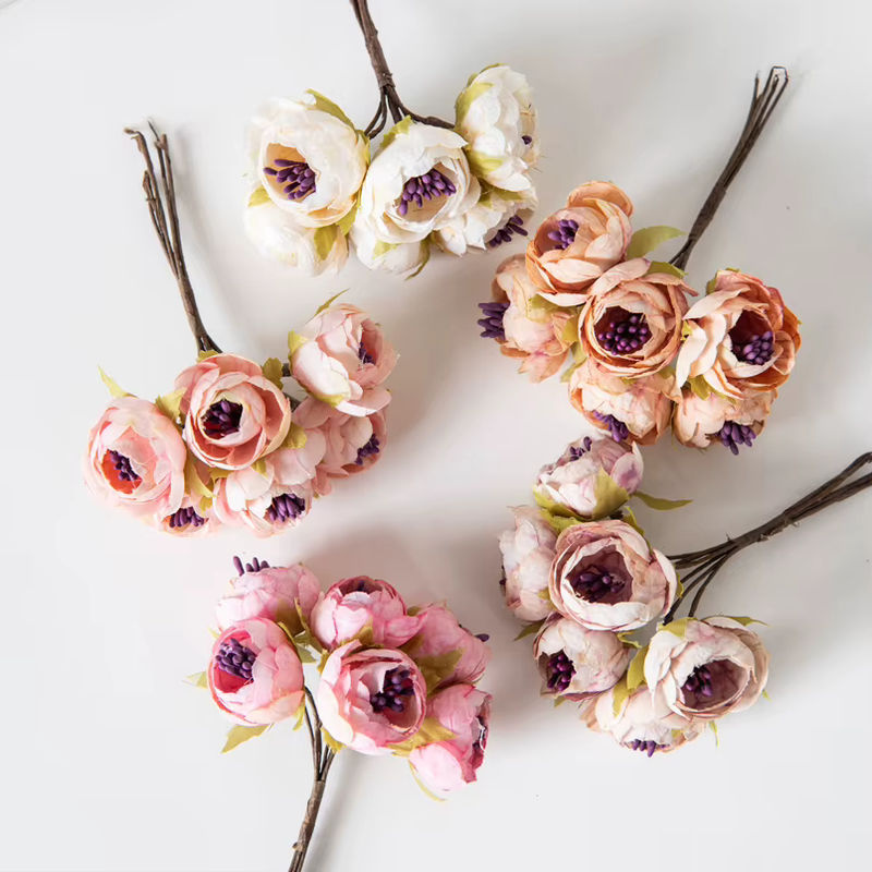 12 Stück künstliche Seiden-Rosen in Rot für deine Weihnachts- und Hochzeitsdekoration - Bild 4