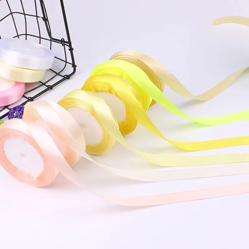 Merylover Seidensatinbänder für Geschenkverpackungen und DIY-Zubehör, 25 Yards pro Rolle, erhältlich in verschiedenen Breiten und Farben wie Rot oder Mehrfarbig - Bild 2