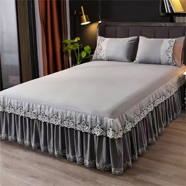 3-teiliges Bettwäsche-Set A Family Of Home Textiles im Prinzessinnen-Stil mit Spitzen-Bettrock und Rüschen, Farbe: Grau, B/T/H: 180 x 200 cm - Bild 1