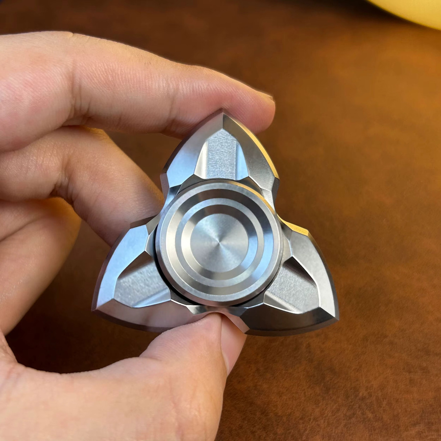BWEDC Fidget Spinner Valkyrie und Apache XL, Edelstahl 304 CNC Prozess - Bild 4
