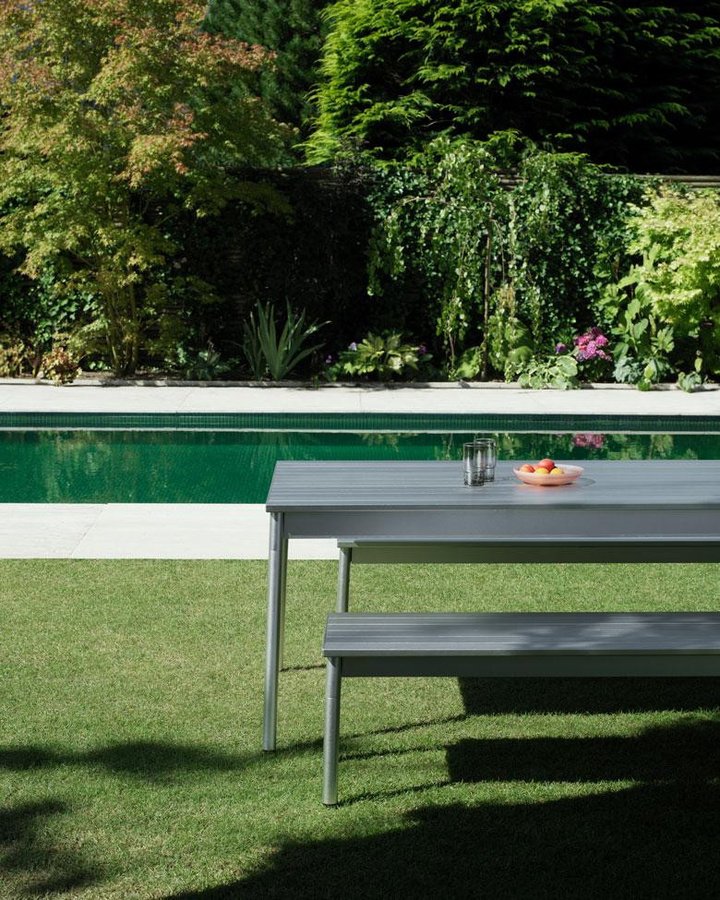 Normann Copenhagen Ex Tisch aus eloxiertem Aluminium in Silber für den Außenbereich - Bild 3