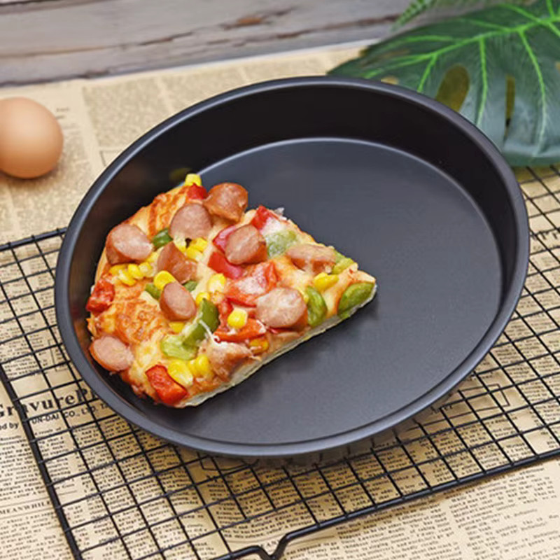ZYF Pizza-Backform aus Kohlenstoffstahl mit Ölpinsel, rund, antihaftbeschichtet, Schwarz - Bild 3
