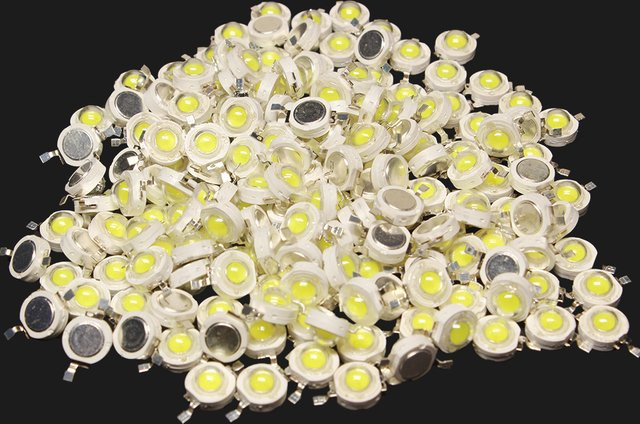 Hochleistungs LED Chips für Pflanzenwachstum in verschiedenen Farben und Wattstärken 1W 3W Durchmesser 30 mm oder 45 mm - Bild 1