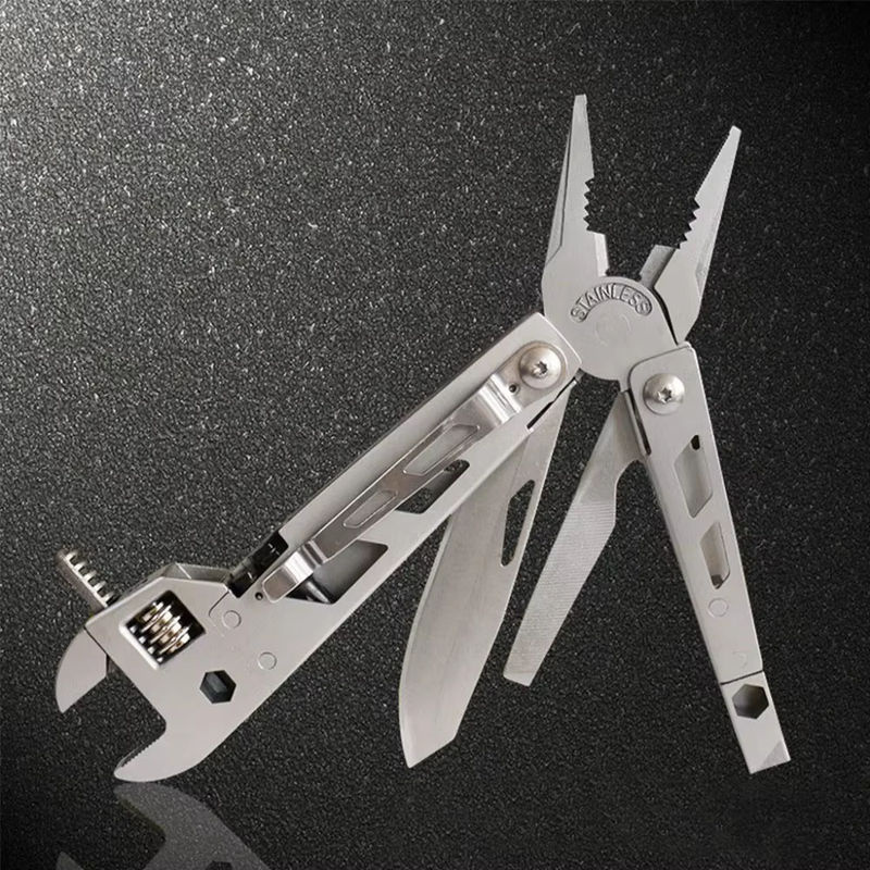 Ninth World Multifunktions Multitool mit Zange, Messer, Schraubendreher und einstellbarem Schlüssel für Outdoor und taktische Einsätze - Bild 3